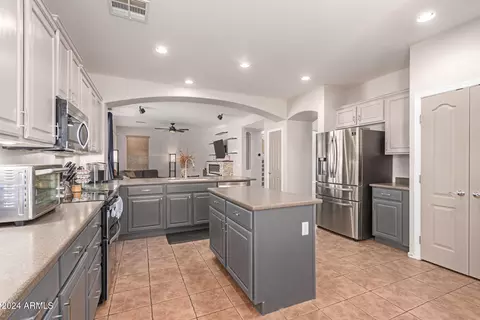 1248 E Nightingale Ln, Gilbert, AZ 85298 photo 3