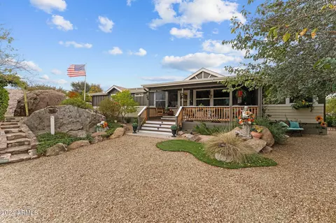 17555 W Deertrack Dr, Yarnell, AZ 85362 photo 2