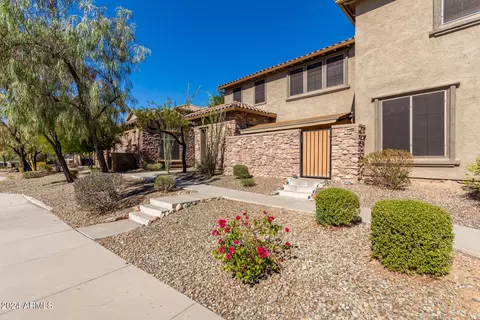 2050 W Mark Ln, Phoenix, AZ 85085