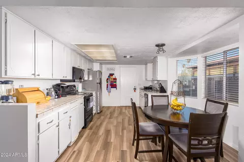 2347 Evergreen St, Mesa, AZ 85213 photo 6