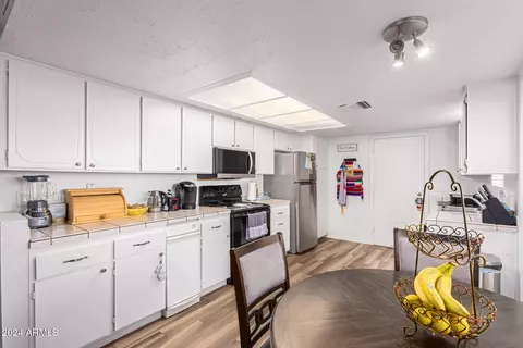 2347 Evergreen St, Mesa, AZ 85213 photo 7