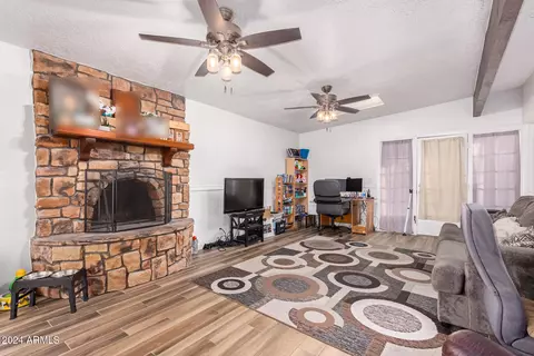 2347 Evergreen St, Mesa, AZ 85213 photo 4