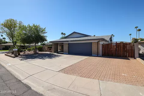 7602 N 45th Dr, Glendale, AZ 85301