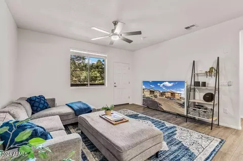 1650 E Ponderosa Pkwy #202, Flagstaff, AZ 86001