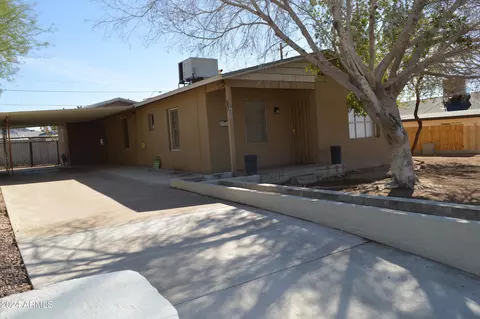 9805 N 2nd St, Phoenix, AZ 85020