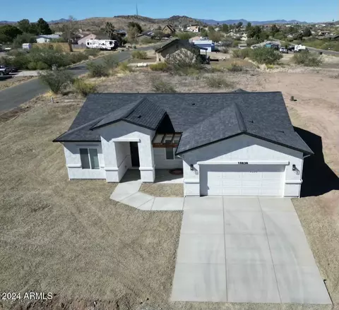 15630 S Oasis Rd, Mayer, AZ 86333