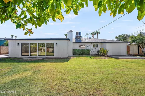 402 E Berridge Ln, Phoenix, AZ 85012 photo 29