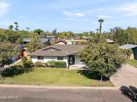 402 E Berridge Ln, Phoenix, AZ 85012 photo 35