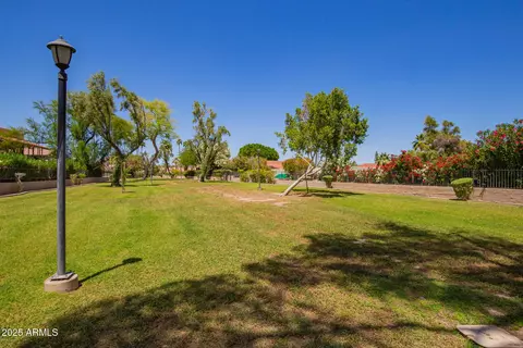 Exterior - 1070 E Sandpiper Dr, Tempe, AZ 85283 photo 14 of 24