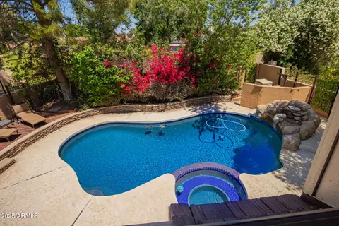 Exterior - 1070 E Sandpiper Dr, Tempe, AZ 85283 photo 8 of 24
