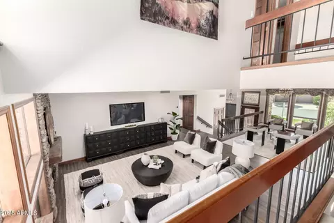 1070 E Sandpiper Dr, Tempe, AZ 85283