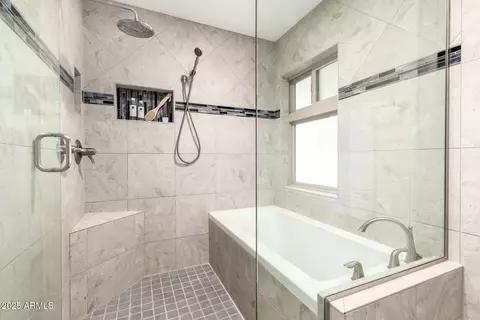 Bath - 1070 E Sandpiper Dr, Tempe, AZ 85283 photo 3 of 4