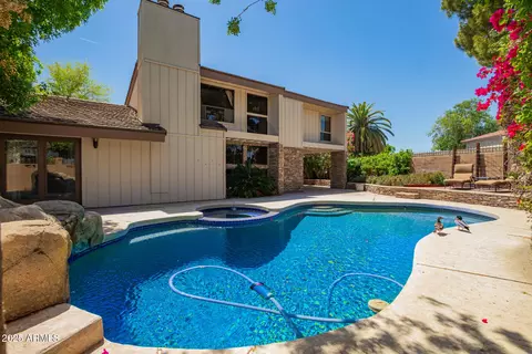 Exterior - 1070 E Sandpiper Dr, Tempe, AZ 85283 photo 5 of 24