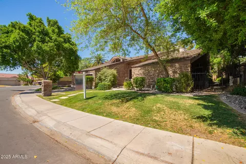 Exterior - 1070 E Sandpiper Dr, Tempe, AZ 85283 photo 19 of 24