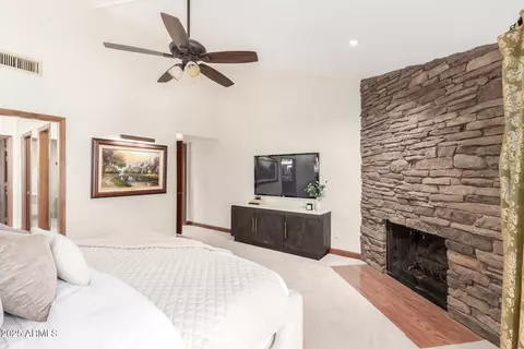 Bedroom - 1070 E Sandpiper Dr, Tempe, AZ 85283 photo 1 of 4