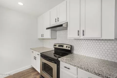 4141 W Pasadena Ave, Phoenix, AZ 85019 photo 9