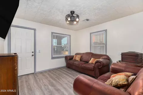 Other - 821 E Roeser Rd, Phoenix, AZ 85040 photo 4 of 12