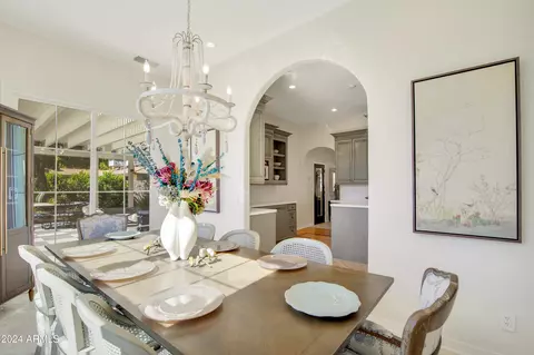 Dining - 309 E Hayward Ave, Phoenix, AZ 85020 photo 6 of 7