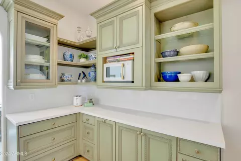Kitchen - 309 E Hayward Ave, Phoenix, AZ 85020 photo 3 of 11