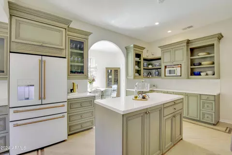 Kitchen - 309 E Hayward Ave, Phoenix, AZ 85020 photo 2 of 11