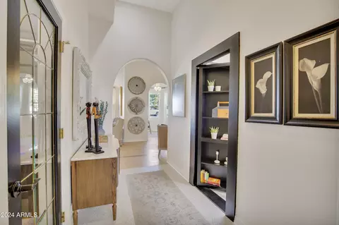Entry Way - 309 E Hayward Ave, Phoenix, AZ 85020 photo 7 of 7