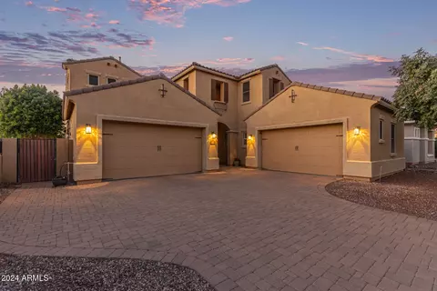 7452 W Remuda Dr, Peoria, AZ 85383