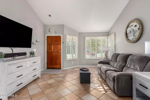 1226 E Windsong Dr, Phoenix, AZ 85048 photo 6