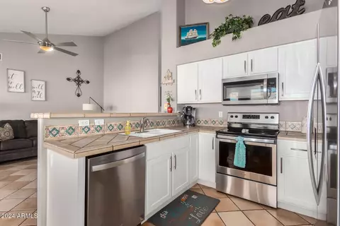 1226 E Windsong Dr, Phoenix, AZ 85048 photo 13