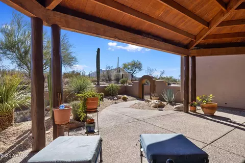 38910 N School House Rd, Cave Creek, AZ 85331