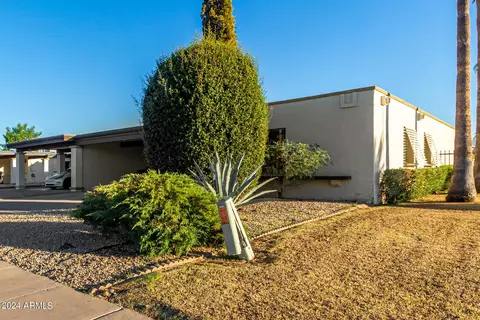 Exterior - 3017 W Hearn Rd, Phoenix, AZ 85053 photo 6 of 8