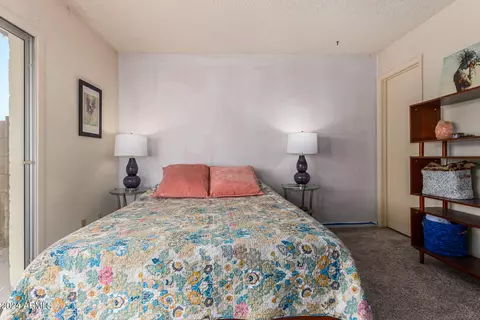 Bedroom - 3017 W Hearn Rd, Phoenix, AZ 85053 photo 2 of 5