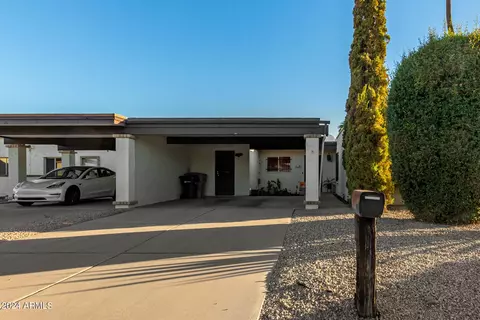Exterior - 3017 W Hearn Rd, Phoenix, AZ 85053 photo 2 of 8