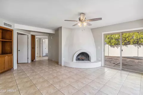 4740 Euclid Ave E, Phoenix, AZ 85044 photo 9