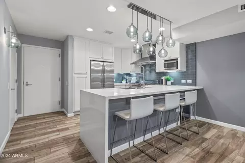 7157 E Rancho Vista Dr #1009, Scottsdale, AZ 85251