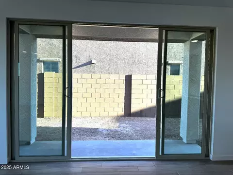 Exterior - 25944 N 22nd Ln, Phoenix, AZ 85085 photo 6 of 13
