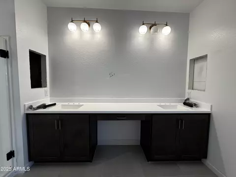 Bath - 25944 N 22nd Ln, Phoenix, AZ 85085 photo 4 of 5