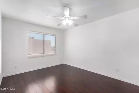 5211 N 42nd Ln, Phoenix, AZ 85019 photo 8
