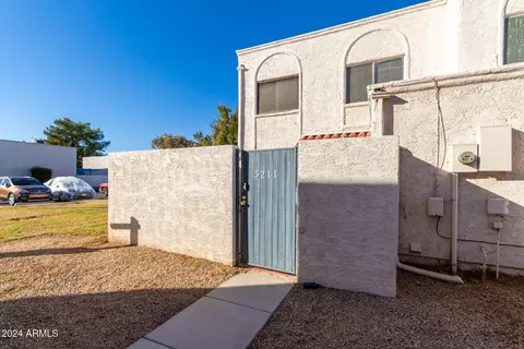 5211 N 42nd Ln, Phoenix, AZ 85019 photo 18