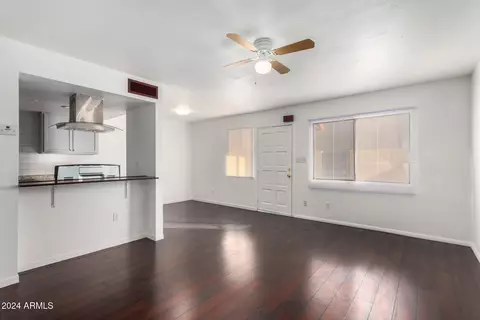 5211 N 42nd Ln, Phoenix, AZ 85019 photo 5