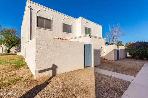5211 N 42nd Ln, Phoenix, AZ 85019 photo 17