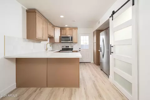 810 E Colter St #5, Phoenix, AZ 85014 photo 6
