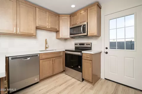 810 E Colter St #5, Phoenix, AZ 85014 photo 7