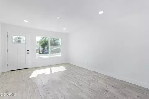 2608 E Michelle Dr, Phoenix, AZ 85032 photo 10