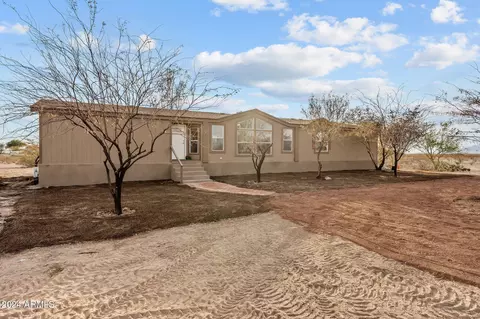 37813 W Cavalier Dr, Tonopah, AZ 85354