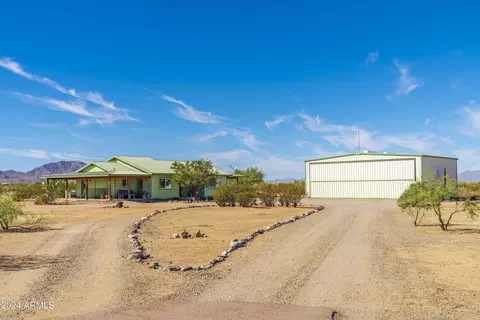 48008 N 520th Ave, Aguila, AZ 85320