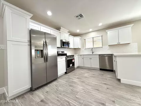 2230 S Belaire Rd, Apache Junction, AZ 85119 photo 2
