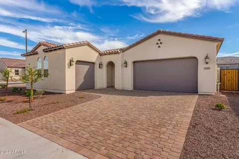 17683 W Hiddenview Dr, Goodyear, AZ 85338