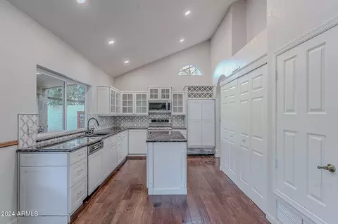 1946 E Dawn Dr, Tempe, AZ 85284 photo 5