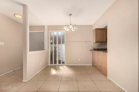 1822 E Center Ln #B, Tempe, AZ 85281 photo 8
