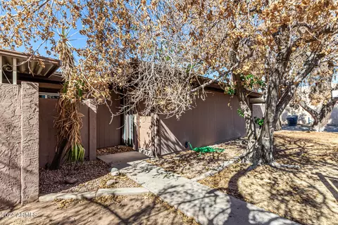 1822 E Center Ln #B, Tempe, AZ 85281 photo 3